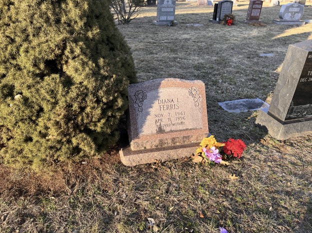 Diane’s headstone.