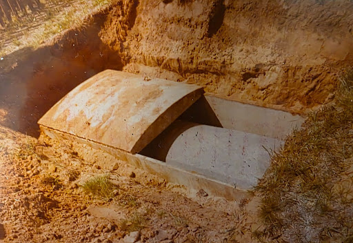 A photo taken of Lisa’s casket during the exhumation process.
