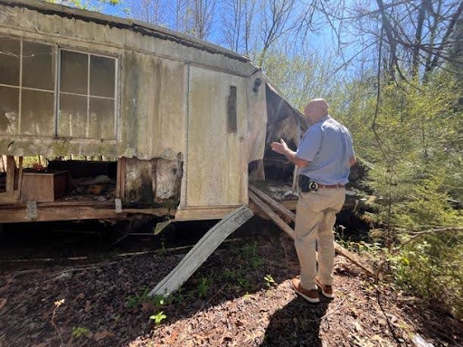 Lieutenant Jason Morgan with the Caddo Parish Sheriff’s Office showing our reporting team how the old crime scene looks currently in 2025.